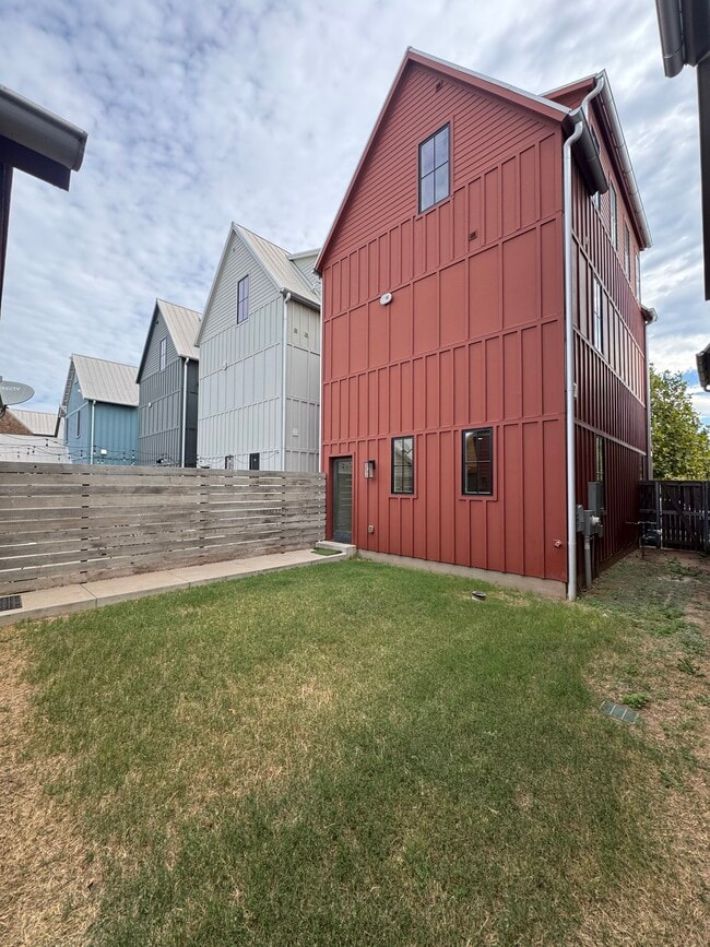 Building Photo - 1817 Runway Blvd