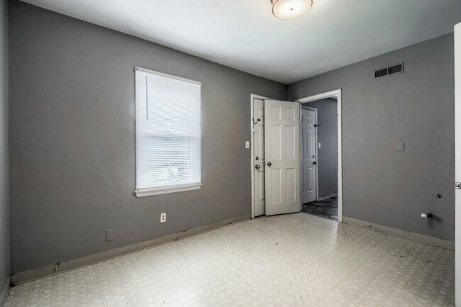 Building Photo - 1754 N 4th St