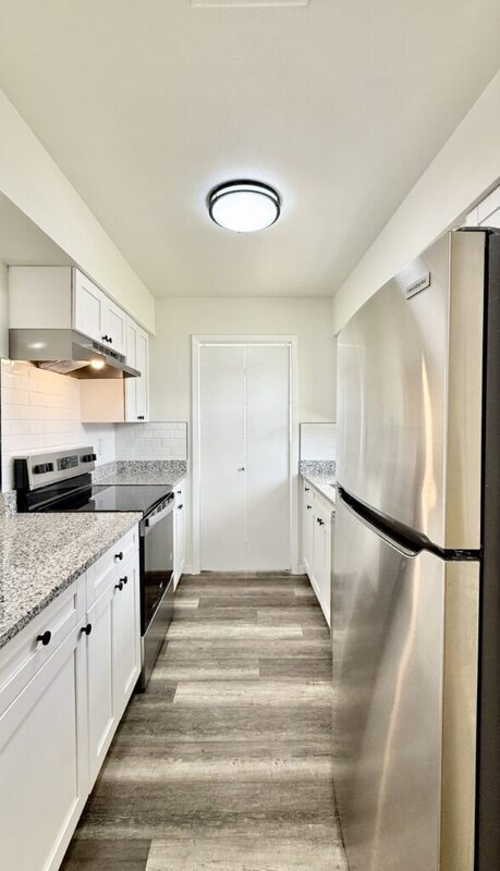 Building Photo - 5212 Peach Ave