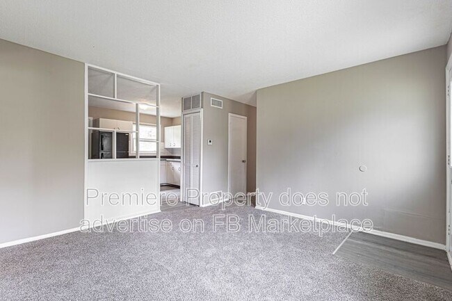 Building Photo - 7815 E 51st St