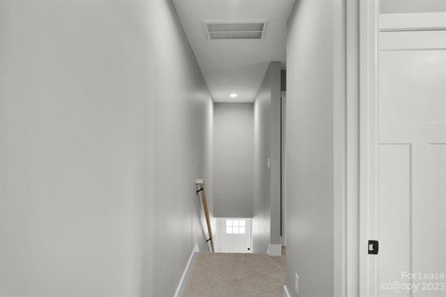 Building Photo - 387 Roper Dr