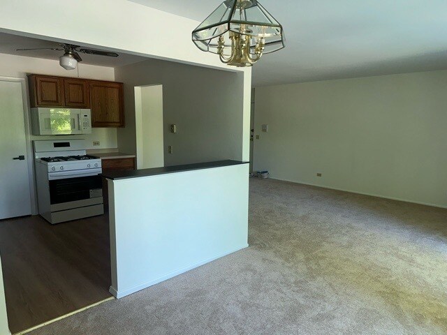 Building Photo - 380 Heather Ct