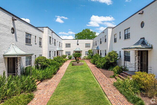 Building Photo - Capitol View Apartments