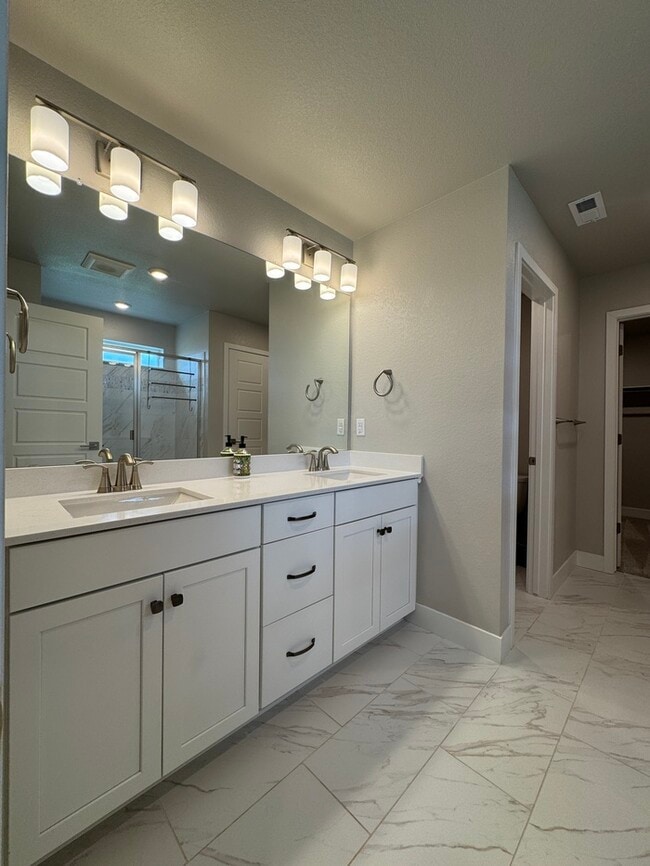 Building Photo - 13427 Broad Wing Dr
