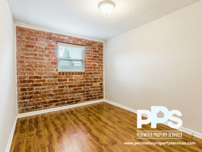 Building Photo - 195 Randolph St NE