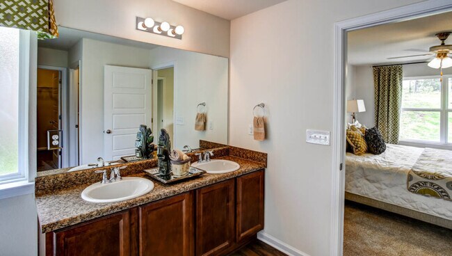 Building Photo - 7588 Steeplechase Blvd