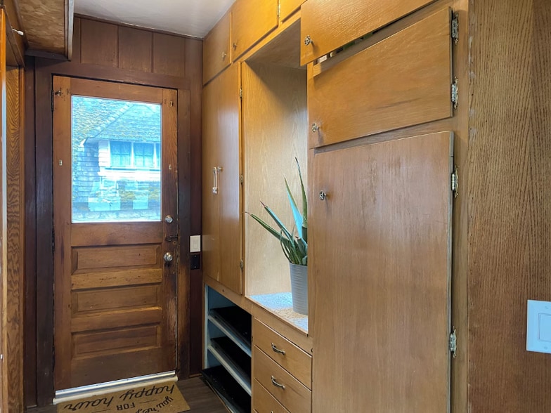 Building Photo - 5 E 3rd Ave