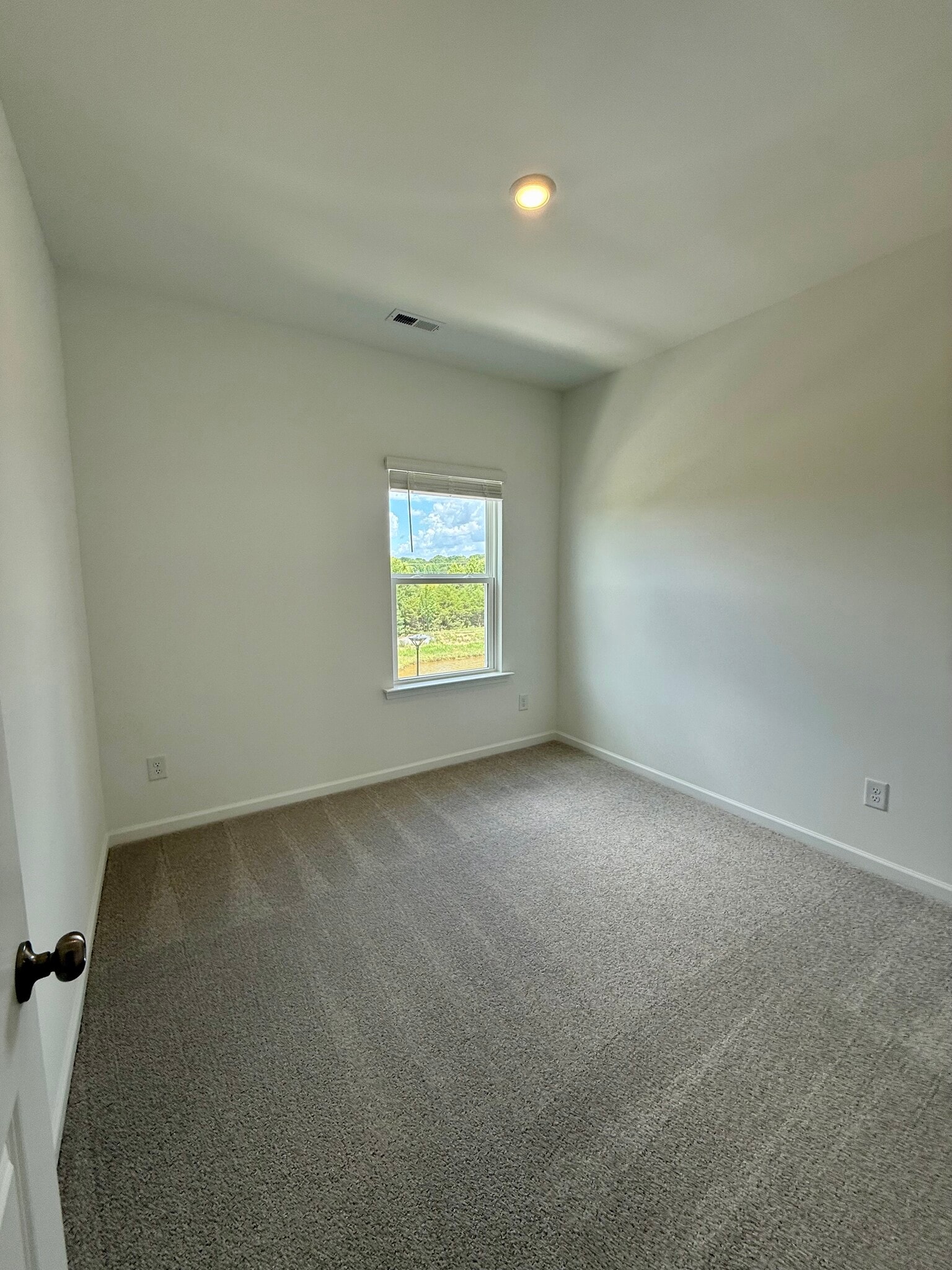 Third Bedroom - 551 Silver Star Blvd