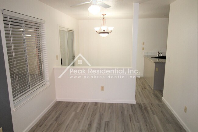 Building Photo - 2641 Decker Way