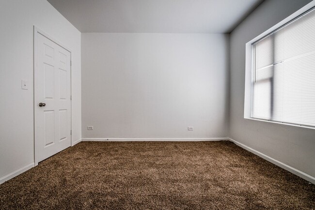 Building Photo - 7300 S Yates Blvd 2347-59 E 73rd Chicago, IL 60649