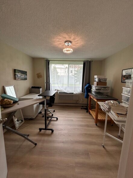 Building Photo - 1 Strawberry Hill Ave