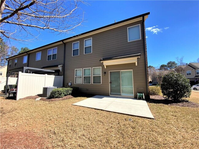 Building Photo - 2186 Hillview Dr NE