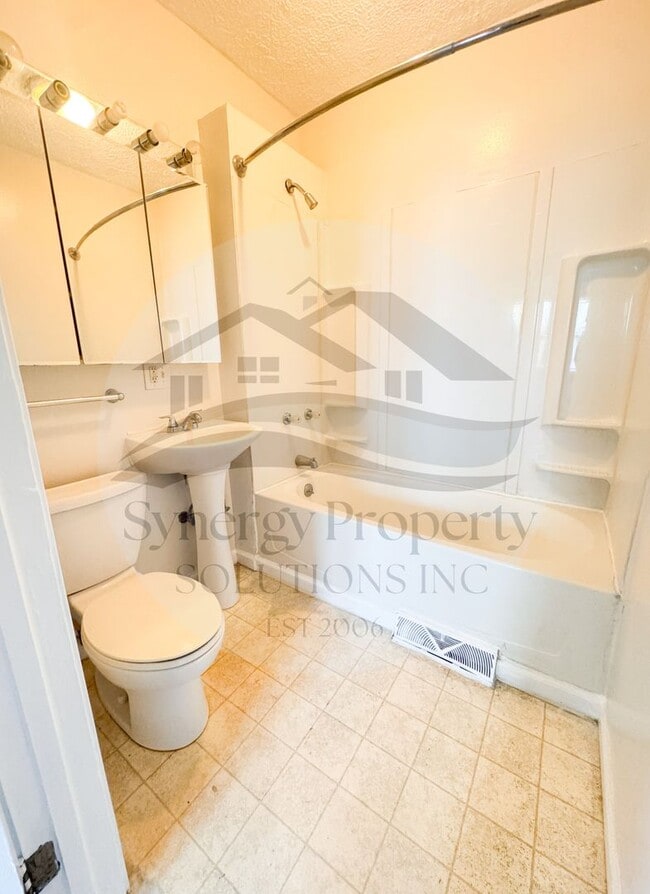 Building Photo - Mansfield Home Available 4/17/2026