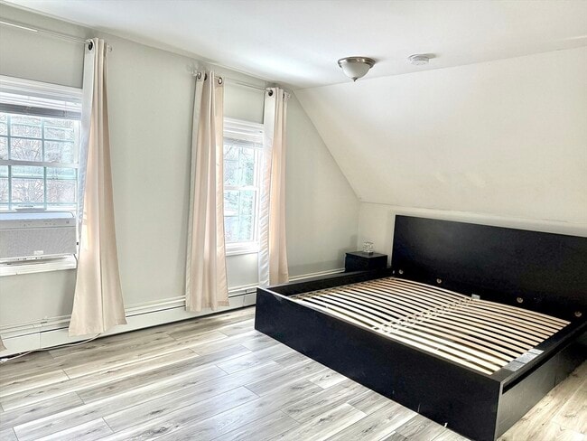 Building Photo - 32 Jerry Way