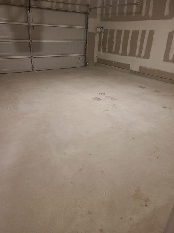 Building Photo - 32 Pacific Loon St