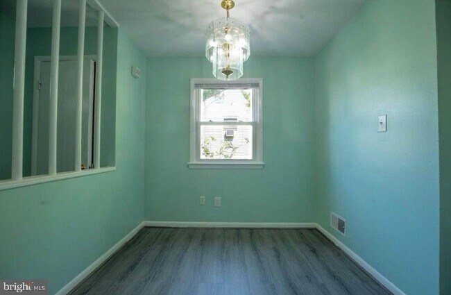 Building Photo - 5703 Kennedy St