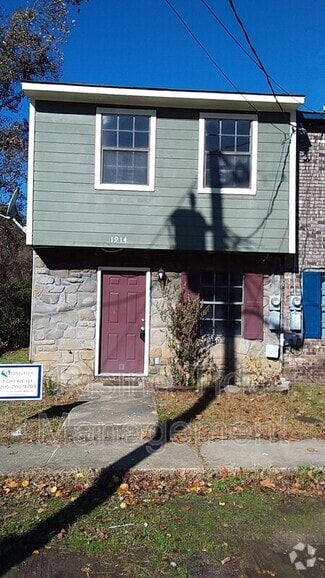 Building Photo - 1914 Springlake Ct