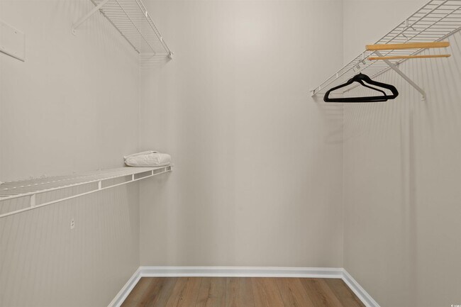 Building Photo - 9780 Leyland Dr