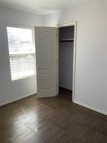 Building Photo - 906 Penny Royal Ct