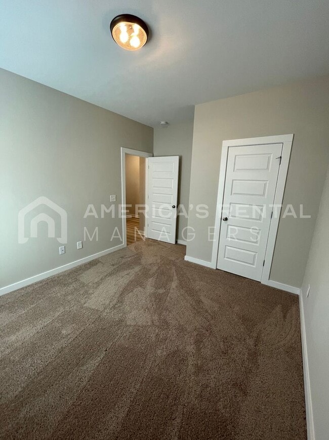 Building Photo - Roomy Home for Rent in Cullman, AL…  View with 48 Hours Notice! 6 Foot Privacy Fence