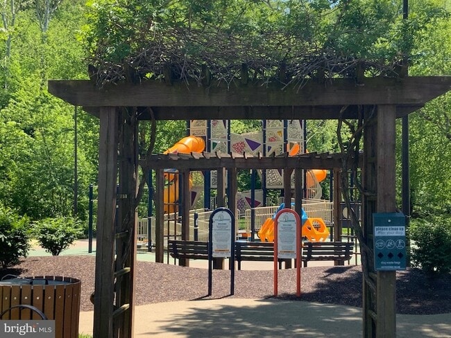 Building Photo - 5763 Hawk Ridge Rd