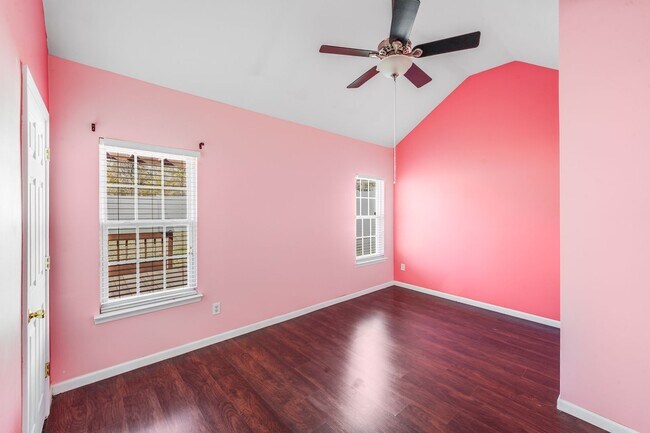 Building Photo - Your Haven Awaits in Havenbrook – Modern 4...