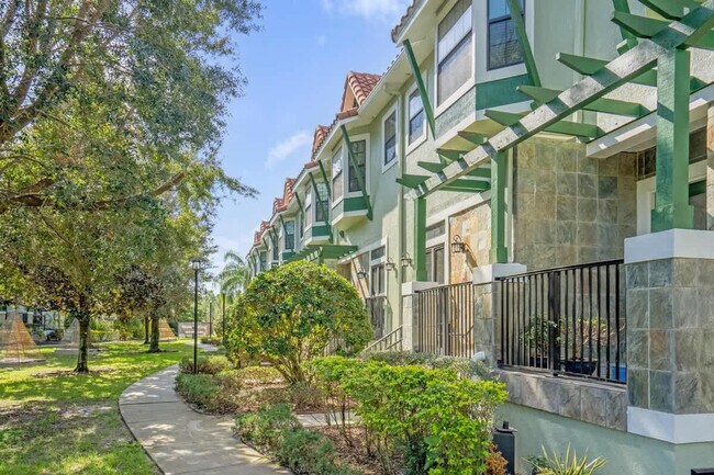 Building Photo - 14545 Damai Ln