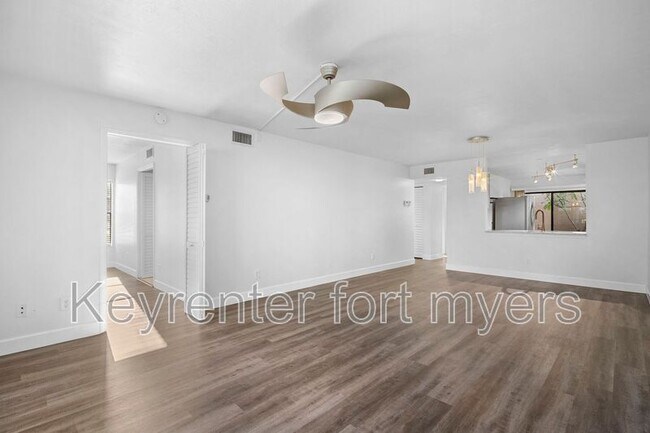 Building Photo - 15456 Admiralty Cir