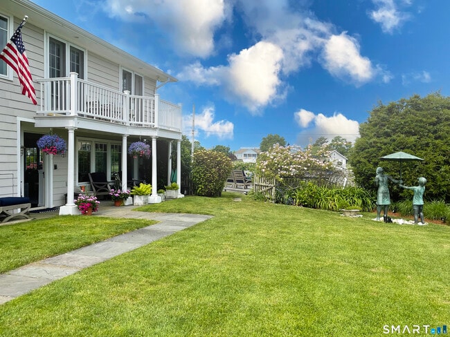 Building Photo - 4 Spriteview Ave