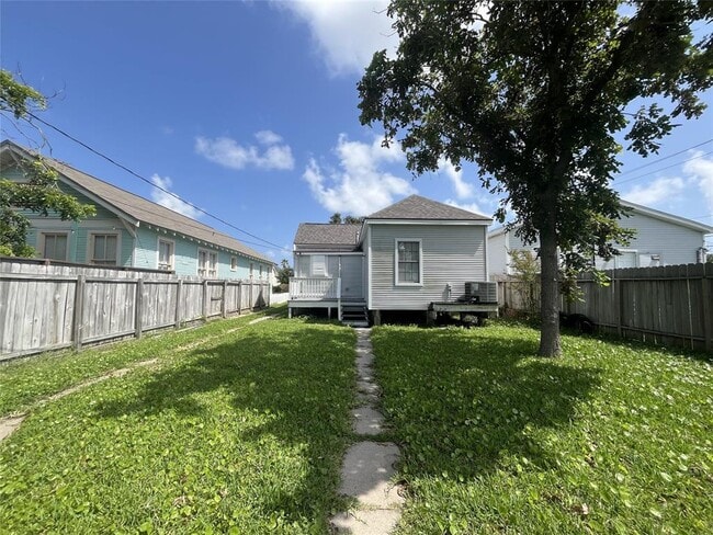 Primary Photo - 3424 Avenue R 1/2