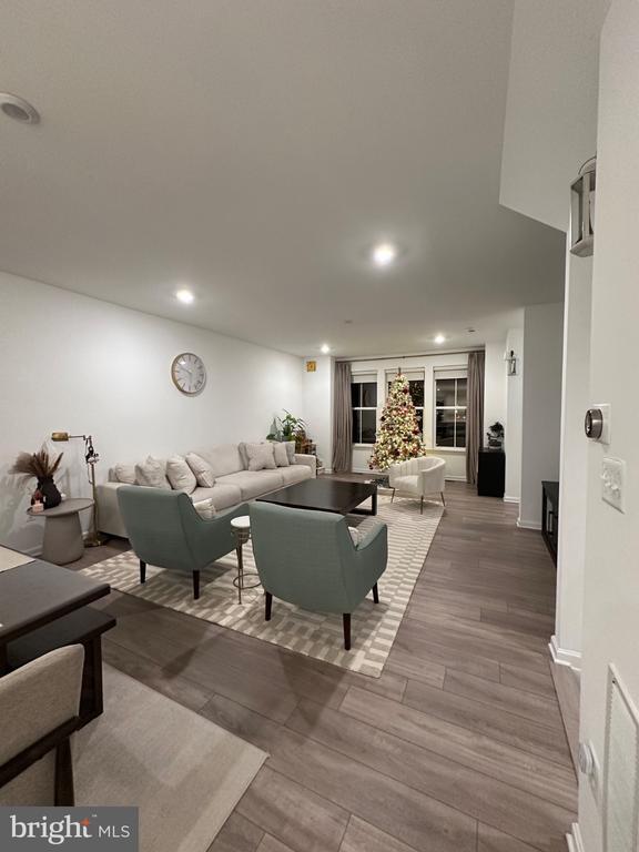 Building Photo - 310 Andrew Ct