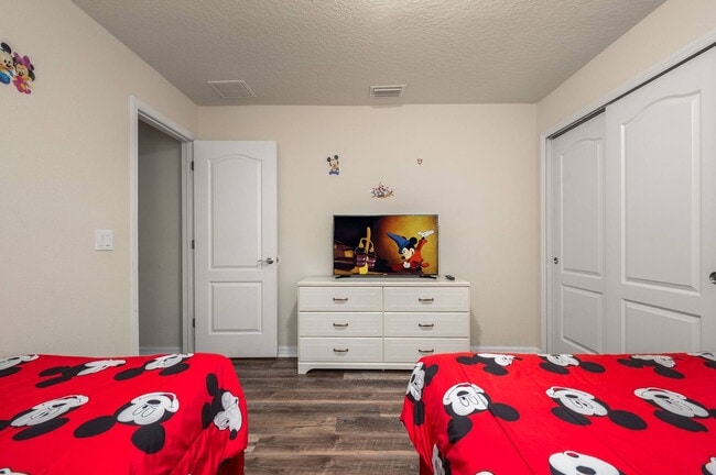 Building Photo - 1626 Lima Ave