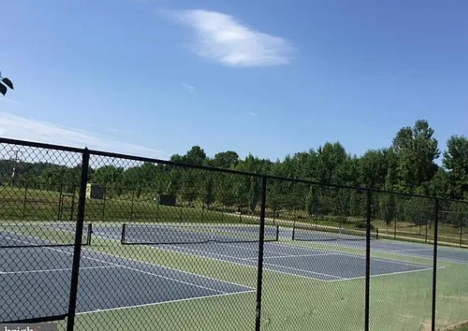 Building Photo - 2637 Glenriver Way