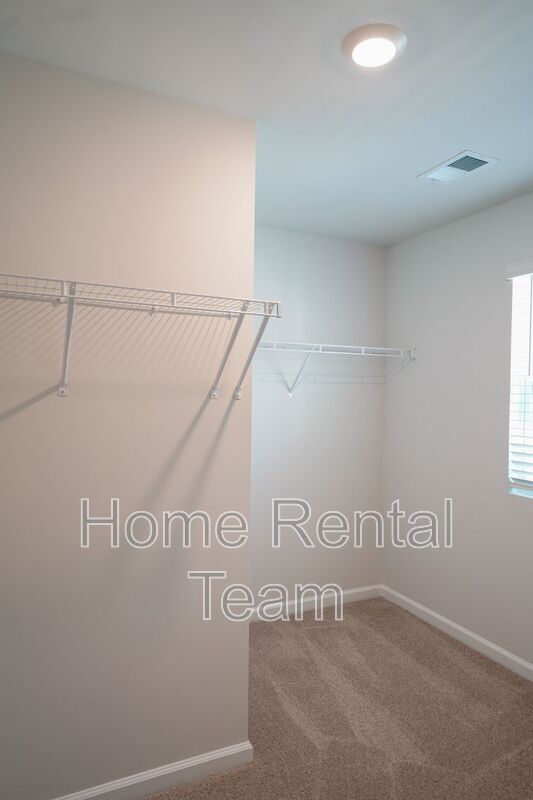 Building Photo - 139 Painted Lady Lp