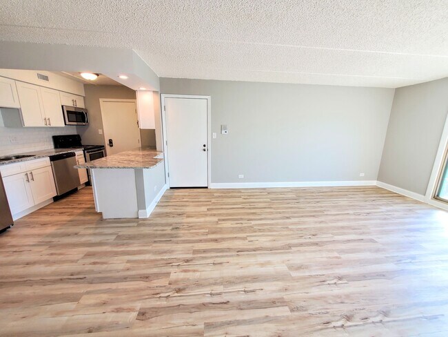 Building Photo - 8141 W 84th Pl