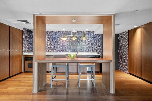 Building Photo - 325 S Biscayne Blvd