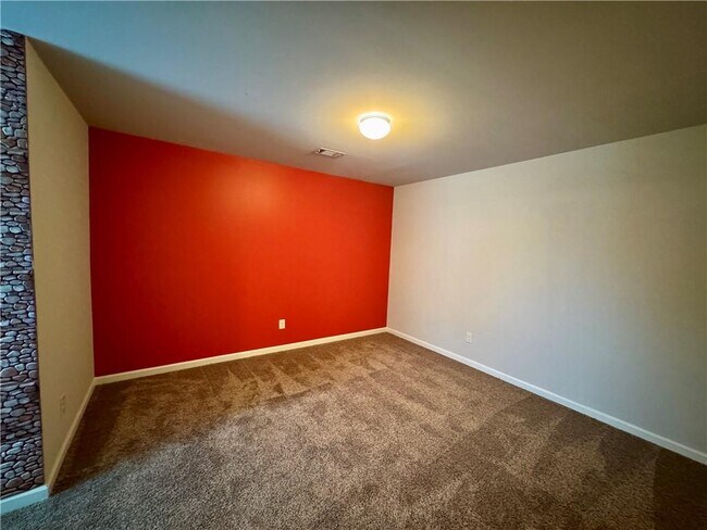 Building Photo - 7381 Parkland Bend