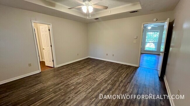 Building Photo - 308 Woodrun Dr