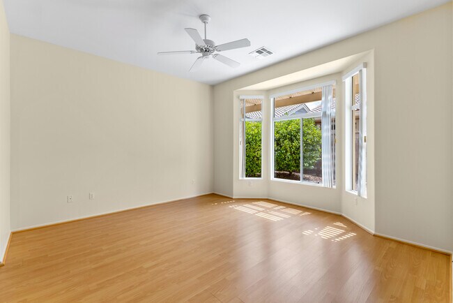 Building Photo - 78745 Platinum Dr