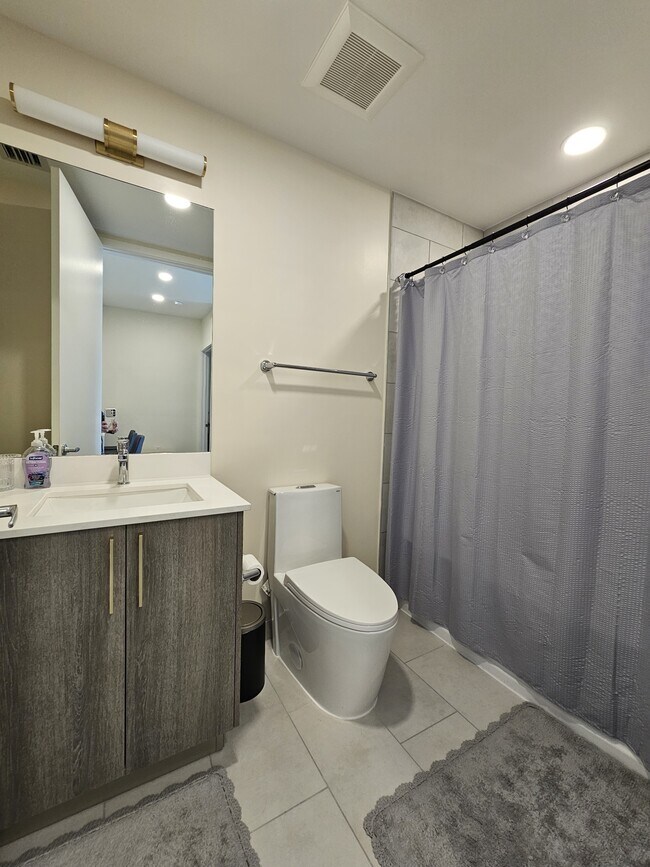 Building Photo - 26589 Rosewood Pointe Dr