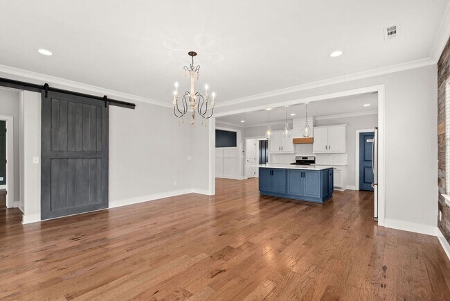 Building Photo - Former Model Home in the highly coveted Jackson Hills subdivision!