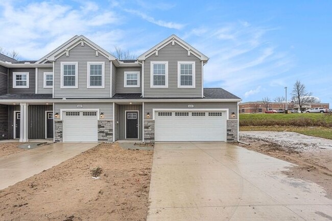 Primary Photo - 3517 E Sedge Wren Dr