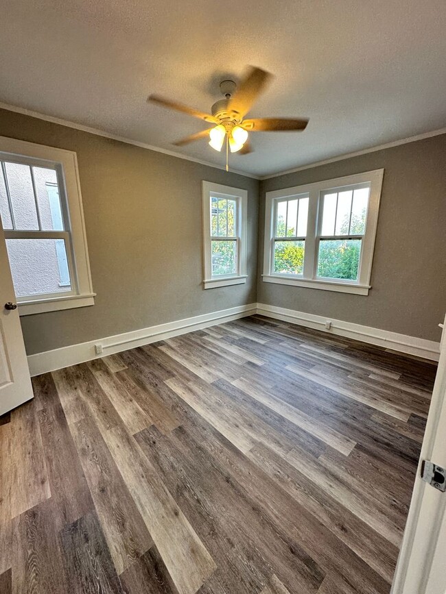 Building Photo - Newly Renovated 1 Bed 1 Bath Leesburg