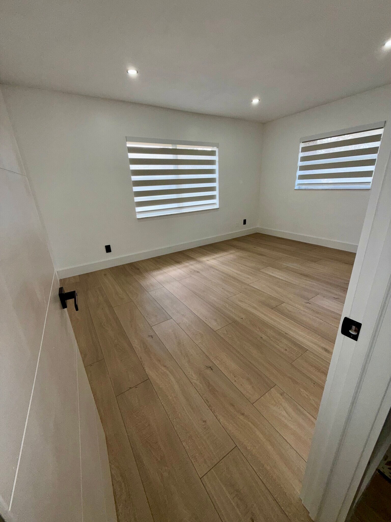 Building Photo - 13705 SW 91st Ct