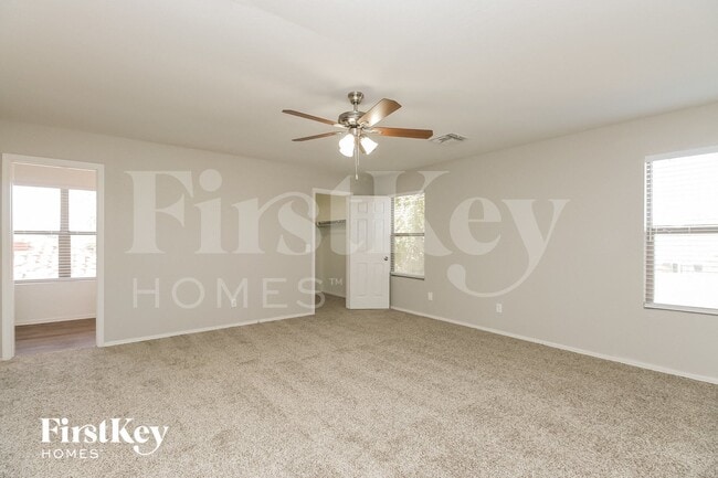 Building Photo - 2278 E Spruce Dr