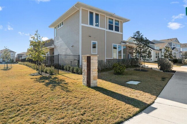 Building Photo - 8419 Laughlin Ln