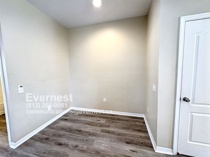 Building Photo - 12623 Kings Crossing Dr