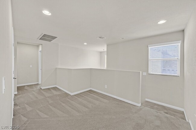 Building Photo - 719 Orchard Course Dr