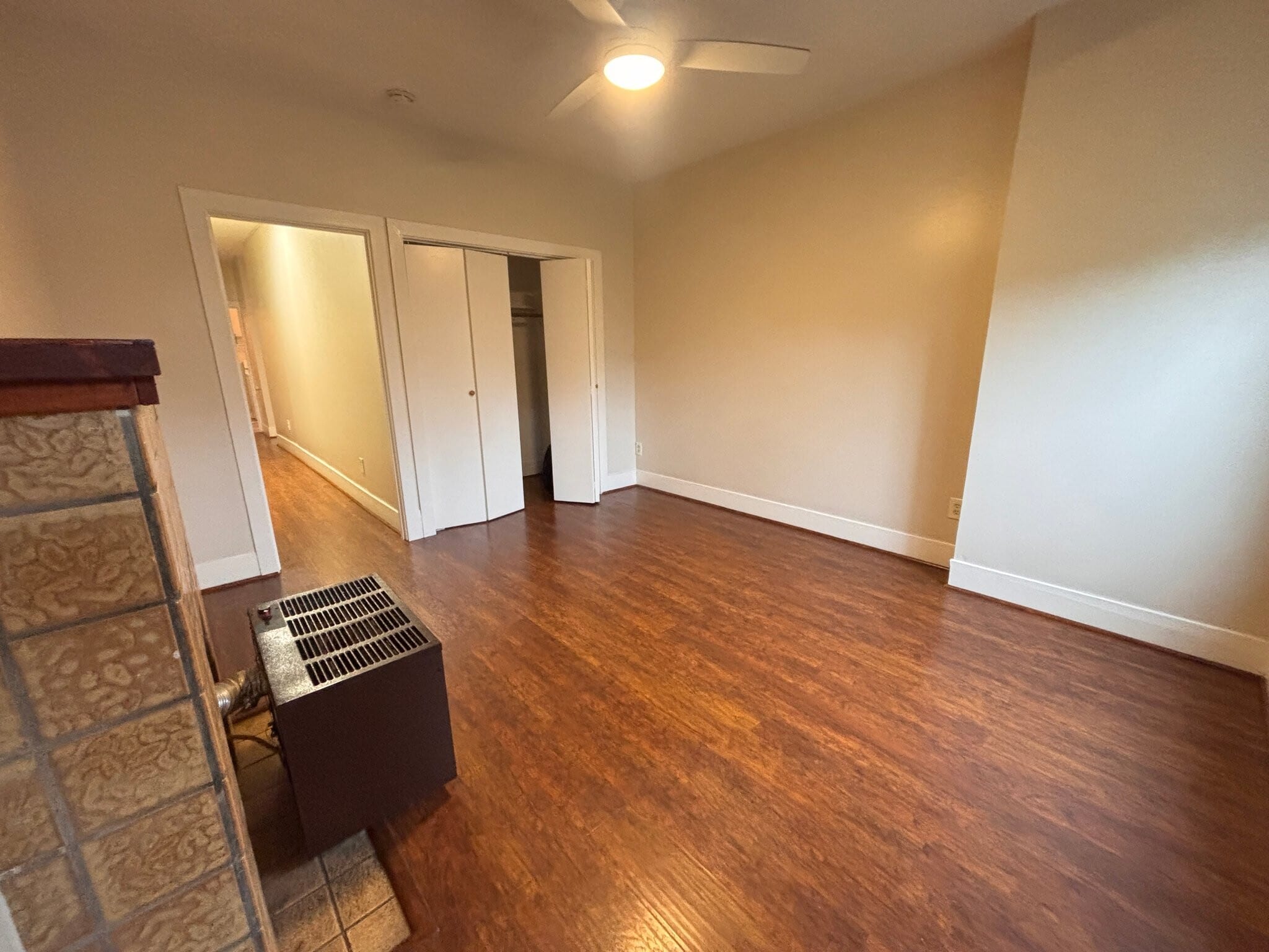 Building Photo - 1118 12th St