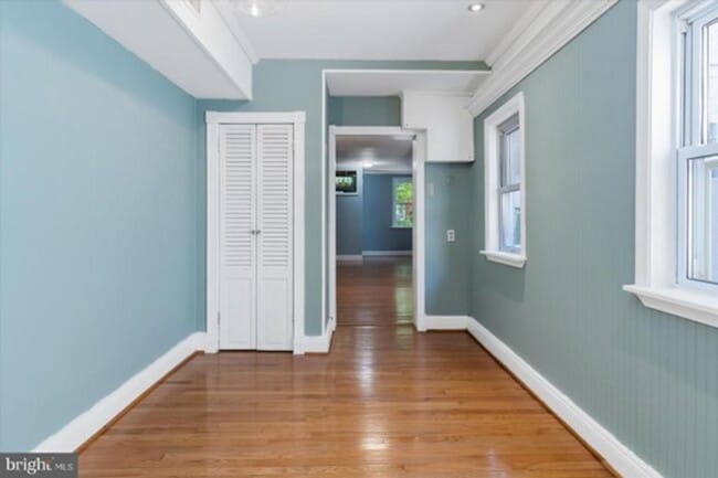 Building Photo - Enchanting Fells Point SFH 2bd/1.5ba w/ CAC, Modern Features, W/D and more! Available 3/1